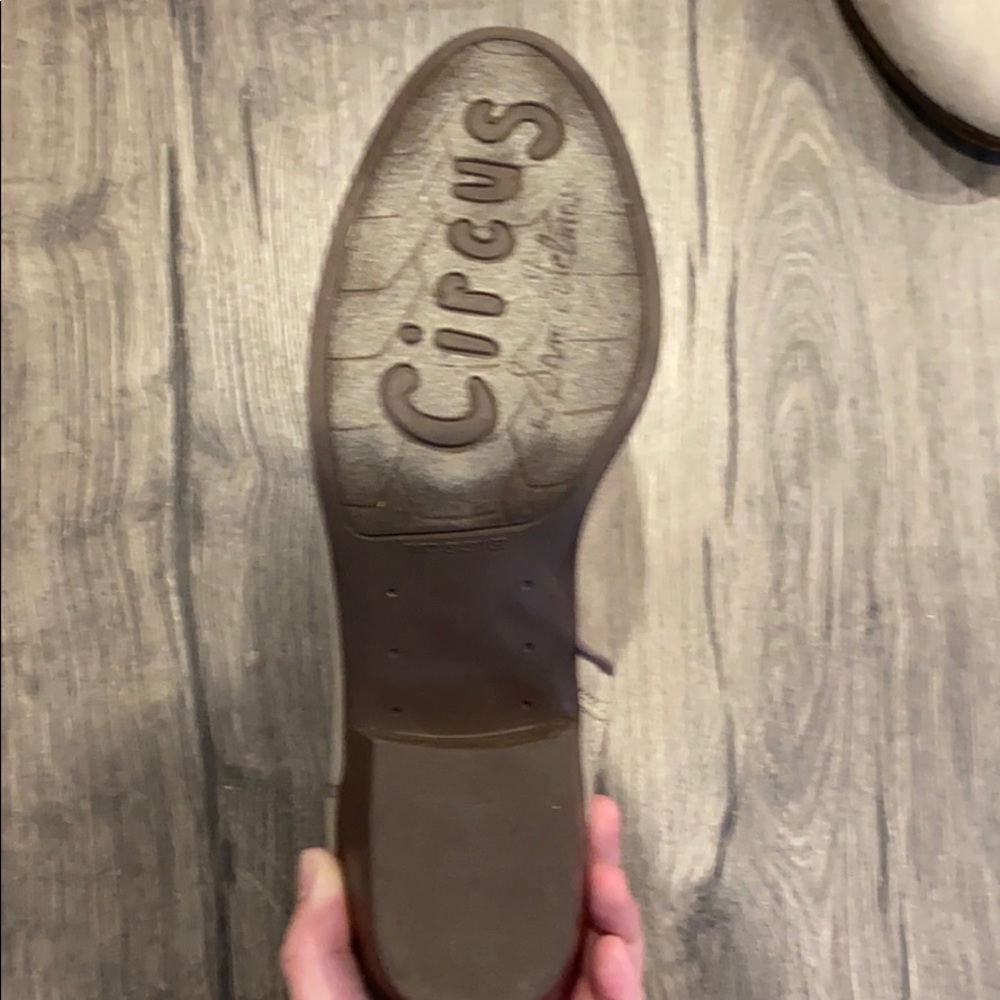 booties - Picture 6 of 6